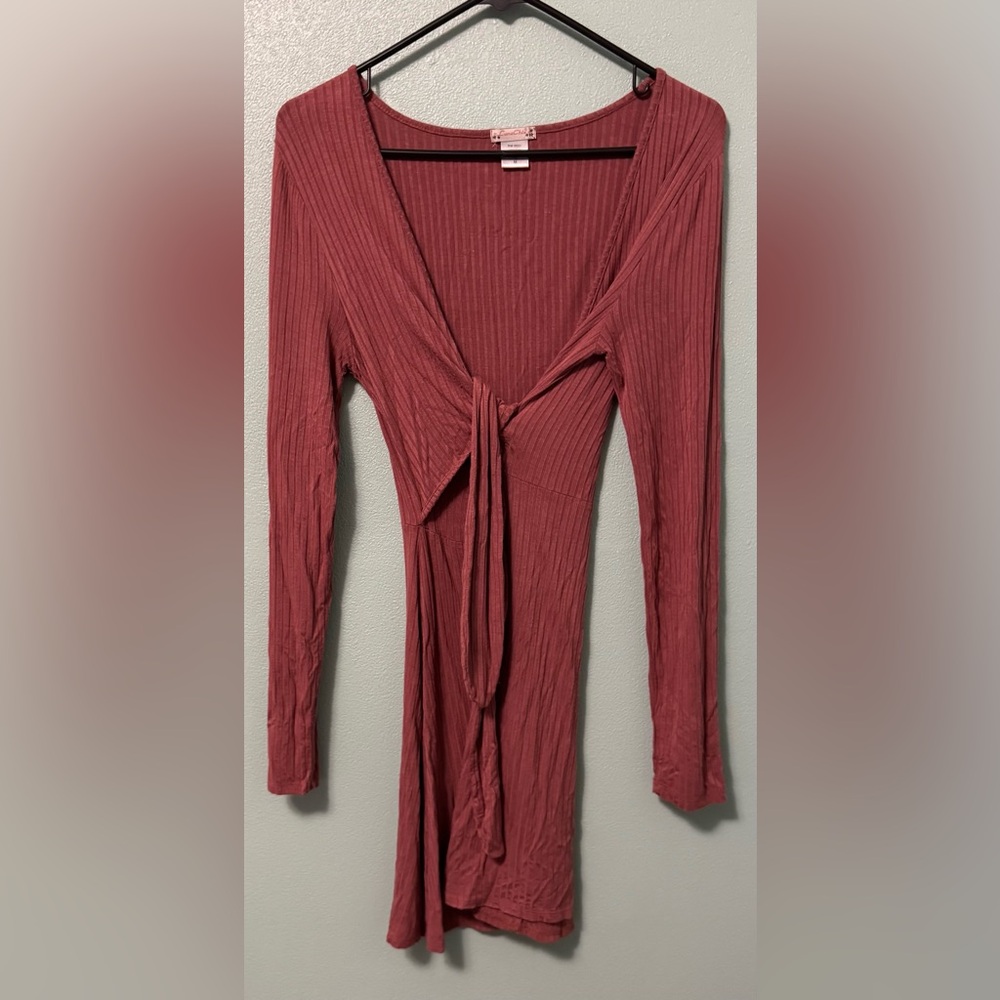 Chic Ribbed Tie-Front Blouse in Rose